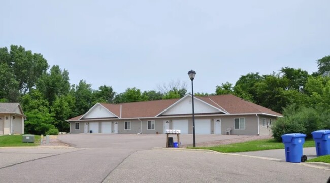 Photo - 22 Edgewood Ct Townhome