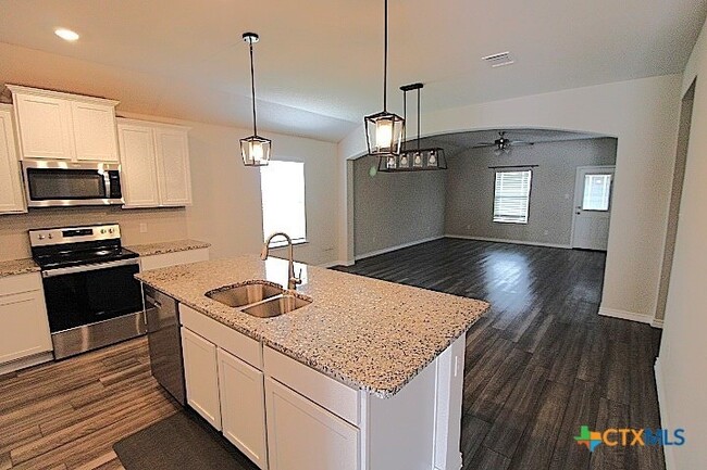 Photo - 134 Minnie J Lp