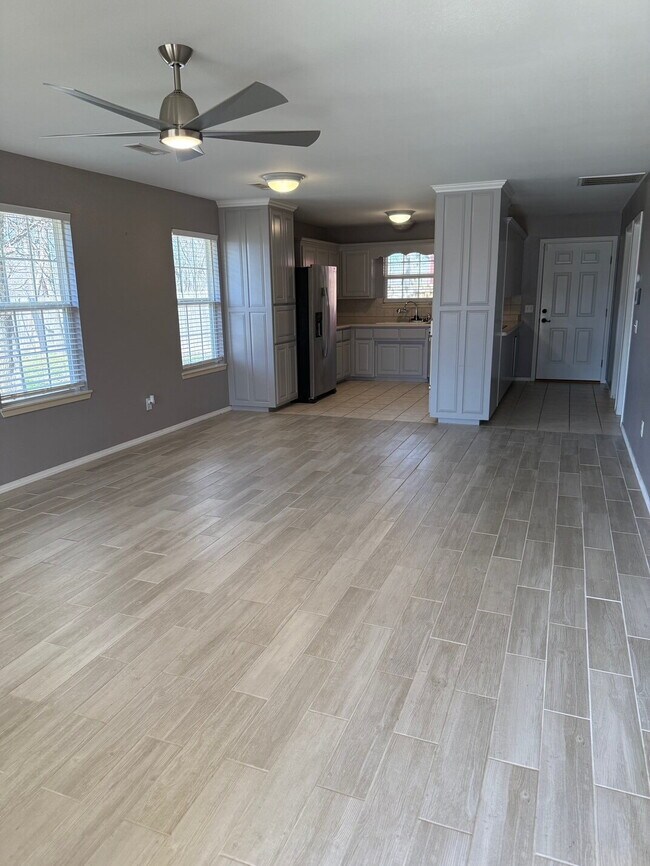 Photo - Charming 2-Bedroom in Bella Vista with Large Fenced Backyard!