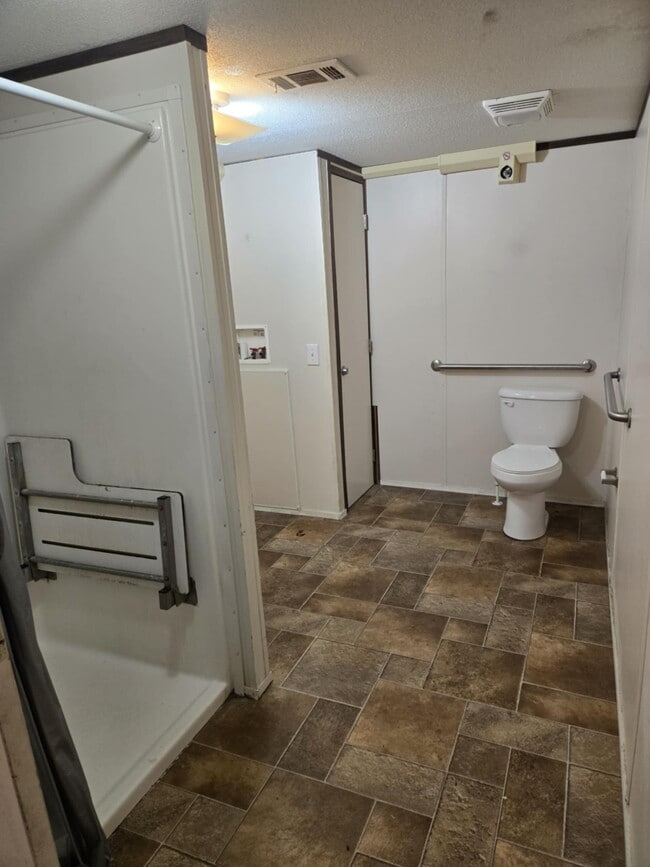 Photo - 4200 W 19th St