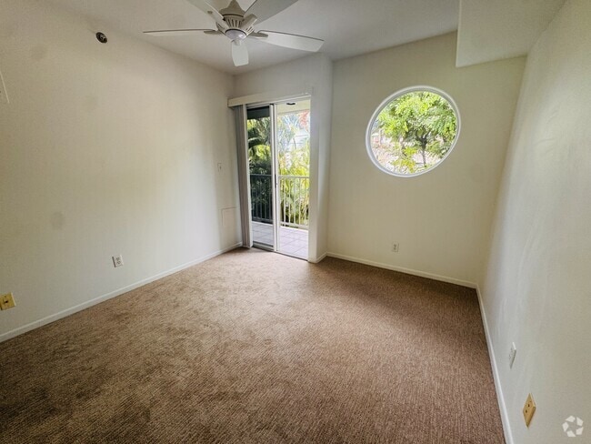 Building Photo - 949 Prospect St Rental