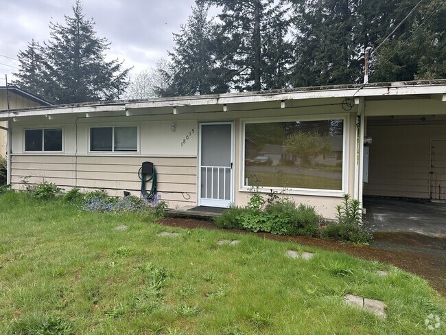 Building Photo - 18015 Sunnyside Ave N Rental