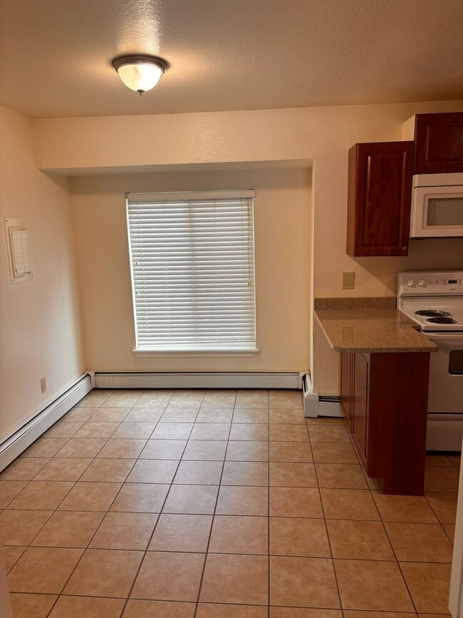 Photo - 1945 Karluk St Unit 04