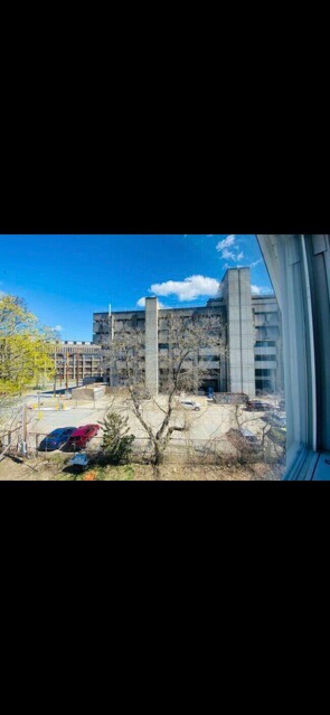 Photo - 28 Sarah Ave Unit 3rd floor