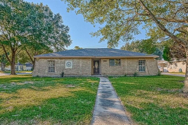 Photo - 11503 High Star Dr House