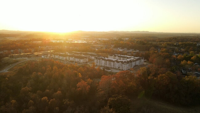 The Ravelle at Ridgeview apartments — community photo