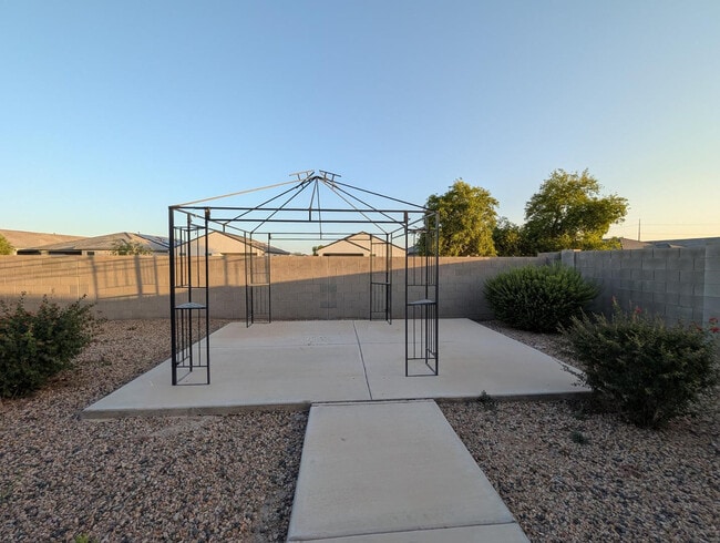Photo - 9407 E Alfalfa Dr