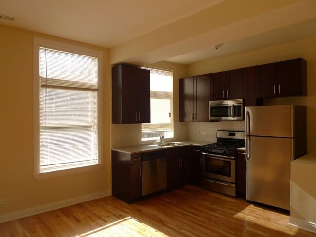 Photo - 1318 N Wood St Unidad 1318-C