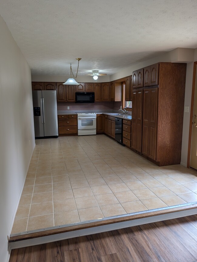 549 Poplar Dr