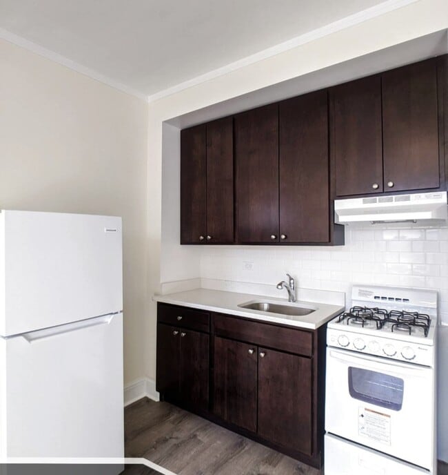 Photo - 3335 W Diversey Ave Unidad 215