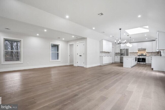 Photo - 358 Cherry Valley Rd