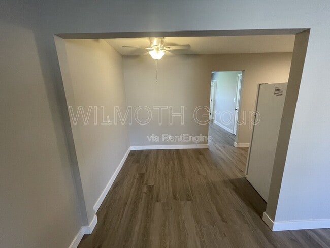 Photo - 135 W Hendricks St Unit 2