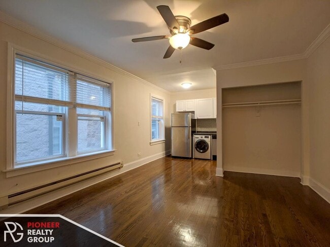 Photo - 2129 N Dayton St Unidad 203