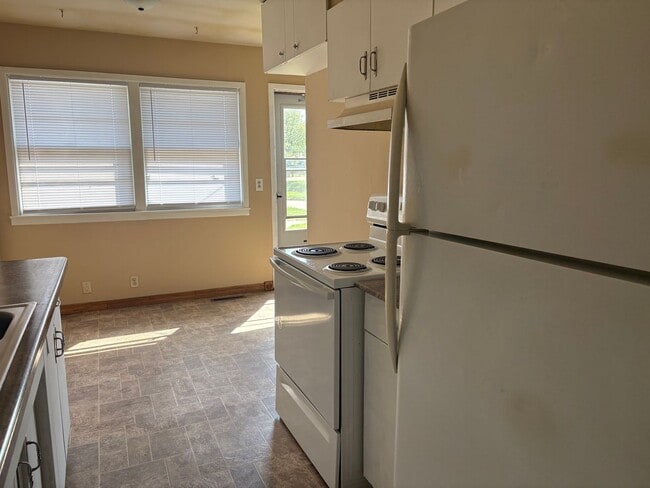 Photo - Cute 2 Bedroom 1 Bath Duplex