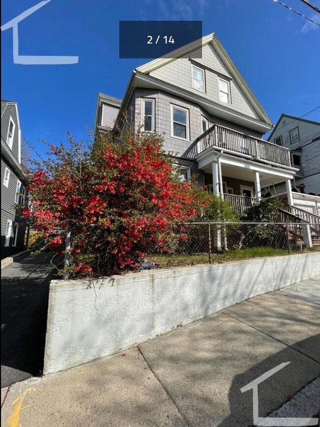Photo - Beautiful Duplex (2nd&3rd Floor) Available 6/1/26 (Super Close to Tufts University)
