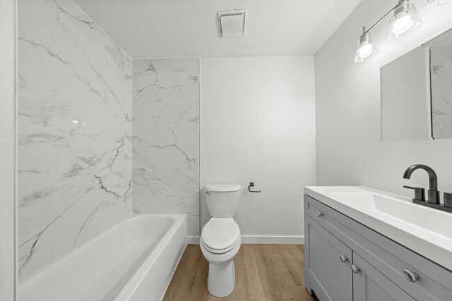 Photo - 2931 SE 52nd Ave