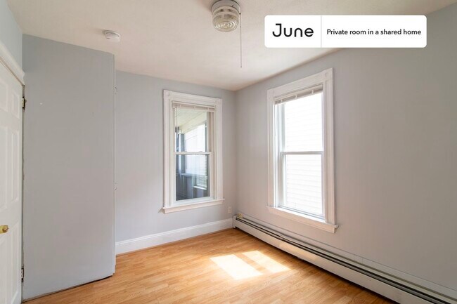 Photo - Room in Shared 3 bed/1 bath home Unit C