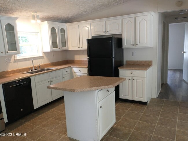 Photo - 48 Cleveland Dr