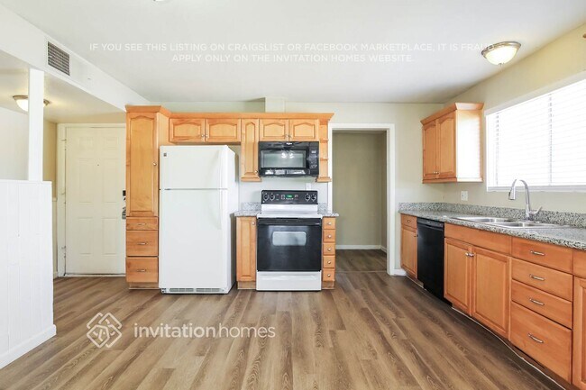 Photo - 8615 N 36th Ave