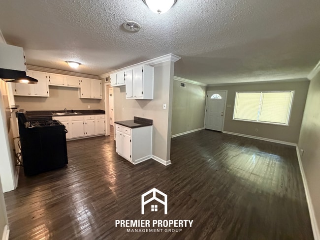 Photo - Charming 3BR/2BA East Memphis Home | 1,795 Sq Ft, Hardwood Floors & Fireplace