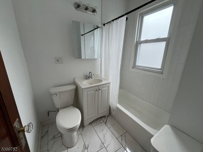 Photo - 202 N 17th St