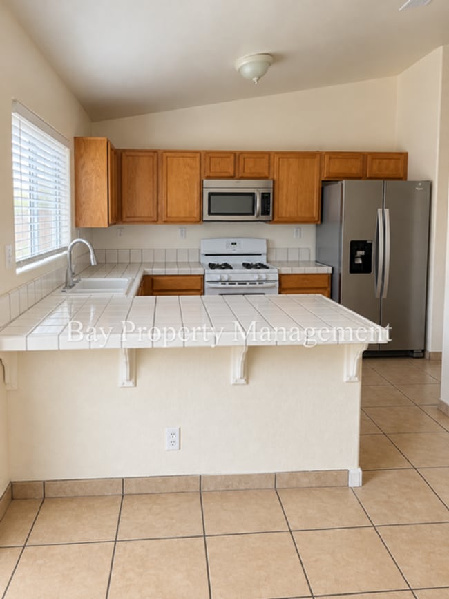 1001 Highpoint Ct Unidad Main