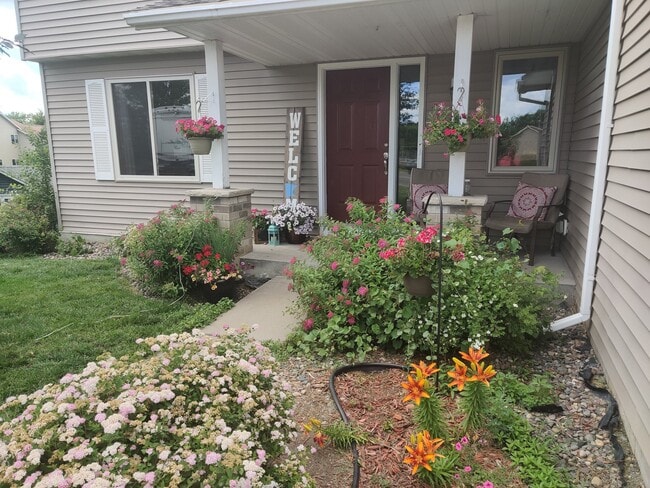 Photo - 9141 Leaf Cir