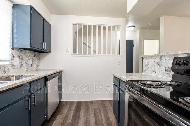 Photo - 5490 S Gold St