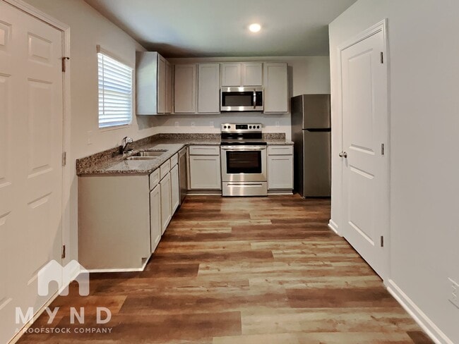 Photo - 1834 Carrington Dr