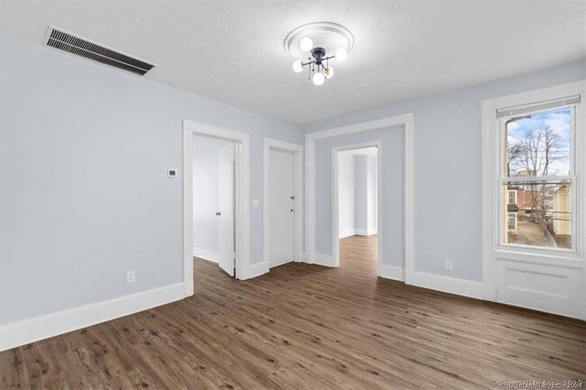 Photo - 55 Admiral St Unit 2