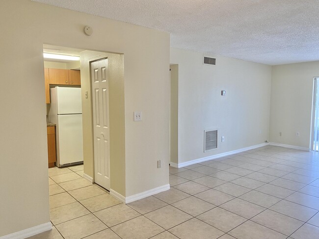 Photo - 405 Executive Center Dr Unit 208