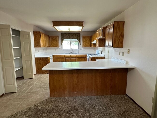 Photo - Beautiful 55+ home in Paris Park!