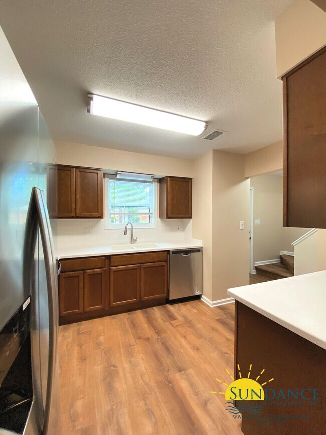 222 Cloverdale Blvd