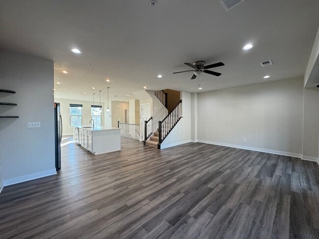 Photo - Modern 3 Bed 2.5 Bath Townhome In Beautiful Arcola Town Center