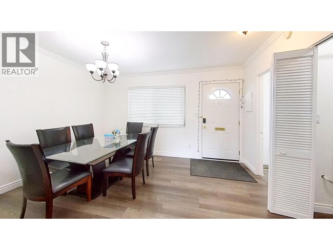 Photo - 9411 Glendower Dr