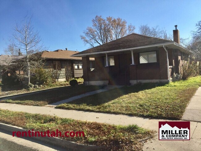 Photo - 452 Blaine Ave House