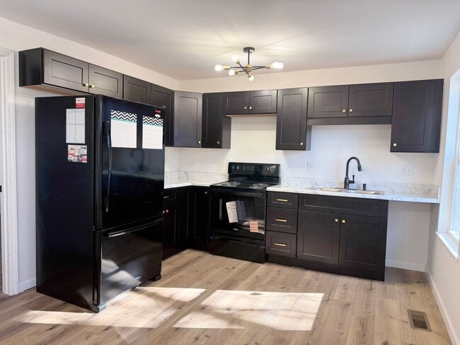 Photo - Cozy Newly Remodeled 2-Bedroom Single-Level Home Near TTU