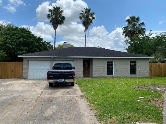 Photo - 6211 Westwick Dr House
