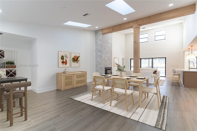 Photo - 16701 Bobcat Dr