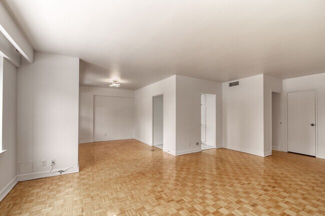 Photo - 3555 Chem. de la Côte-des-Neiges Unit 602