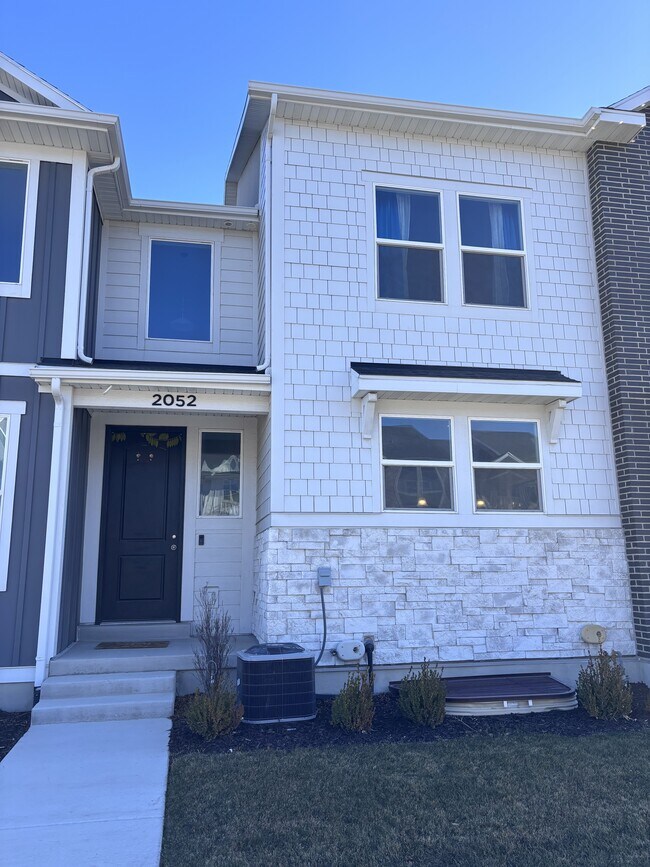 Photo - 2052 N 4100 W