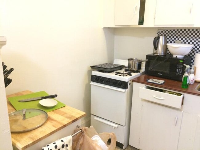 Building Photo - 1626 Massachusetts Ave Unit 7 Rental