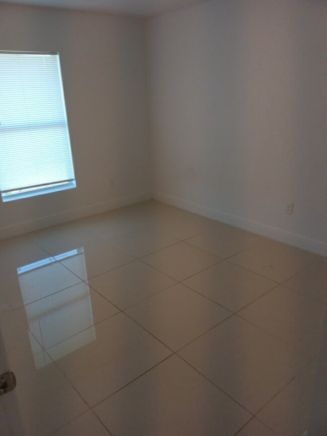 Photo - 9007 Meadow Cir