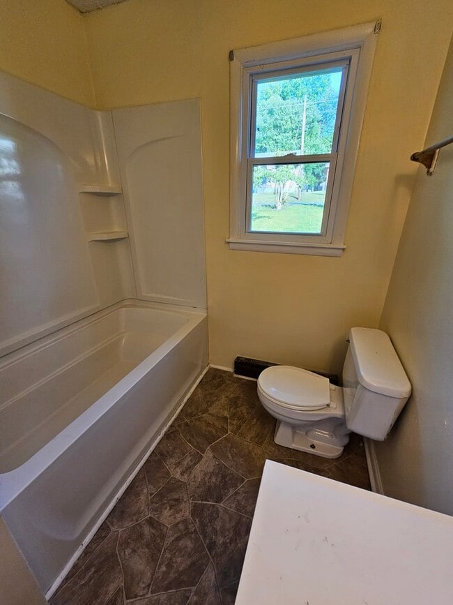 203 Brinkley Pl