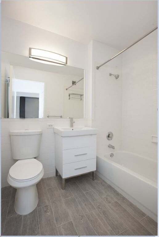 Photo - 70 Battery Pl Unidad 412