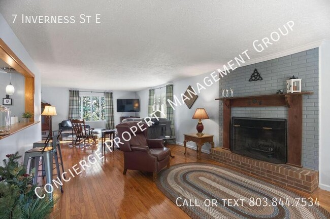 Photo - 7 Inverness St E