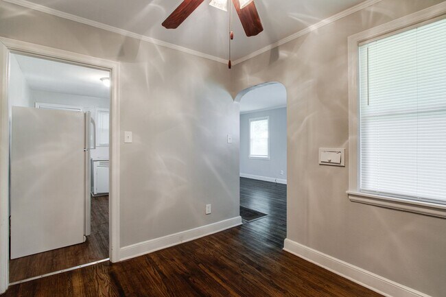 Photo - Classic Midtown Duplex