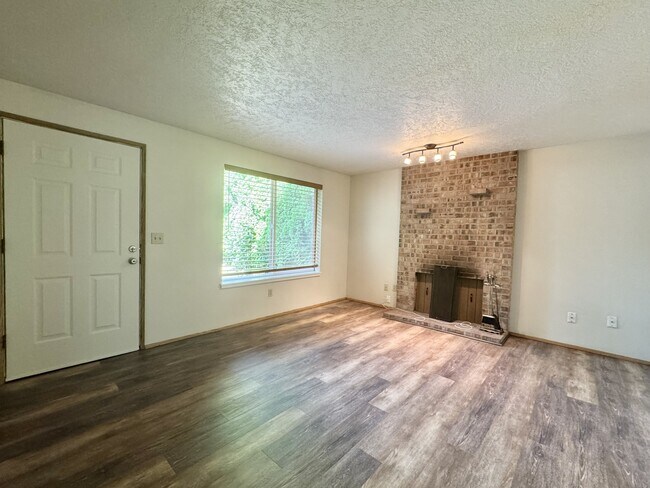 Photo - 2738 SE 62nd Ave