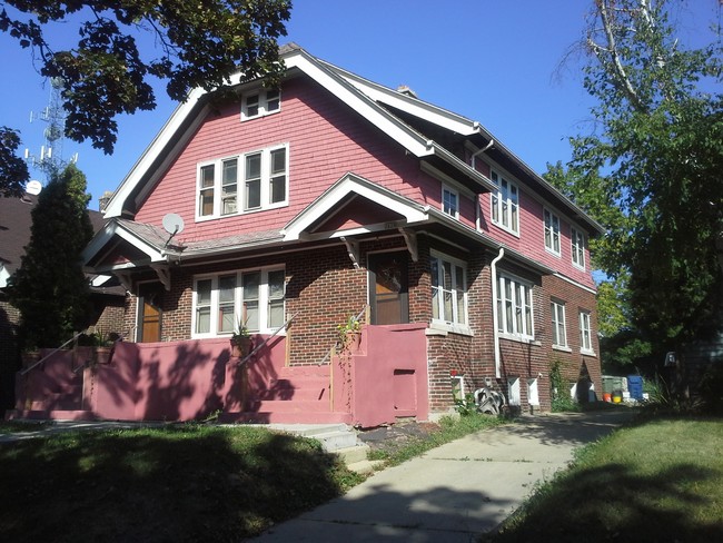 Front Street  View - 2628-2630 N 59th St Unit 2 Rental