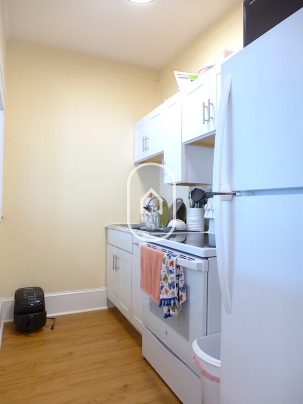 Photo - 866 Huntington Ave